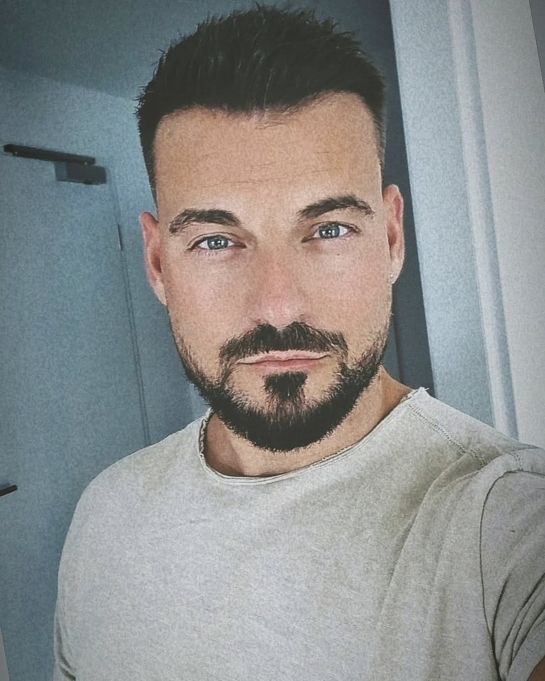 Post 5 by Daniel Suvajac on Instagram (image)