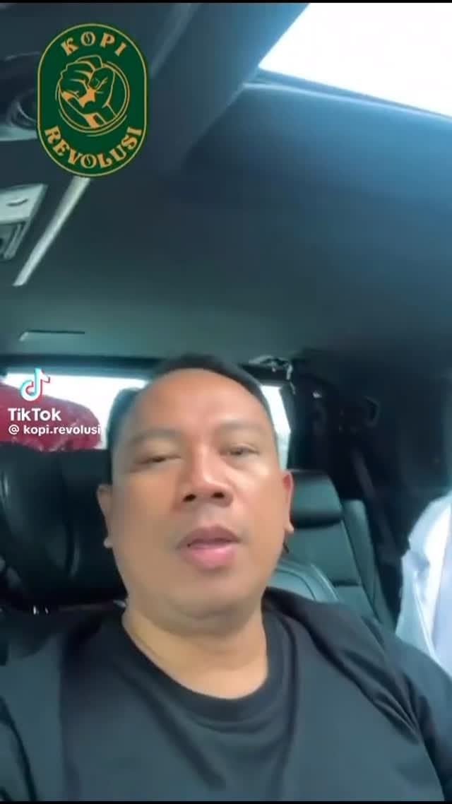 Post 1 by Emma Warokka aka MAMSKY on Instagram (video)