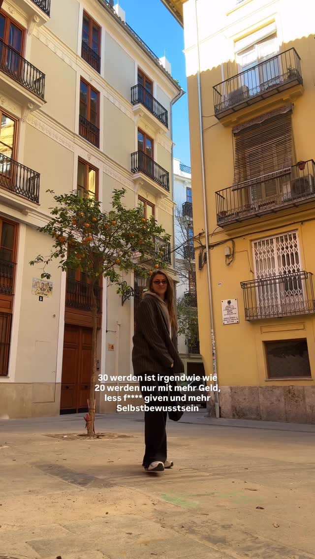 Post 4 by Tanith on Instagram (video)