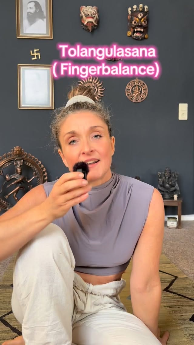 Post 3 by Julia Kohl | Yoga Teacher on Instagram (video)