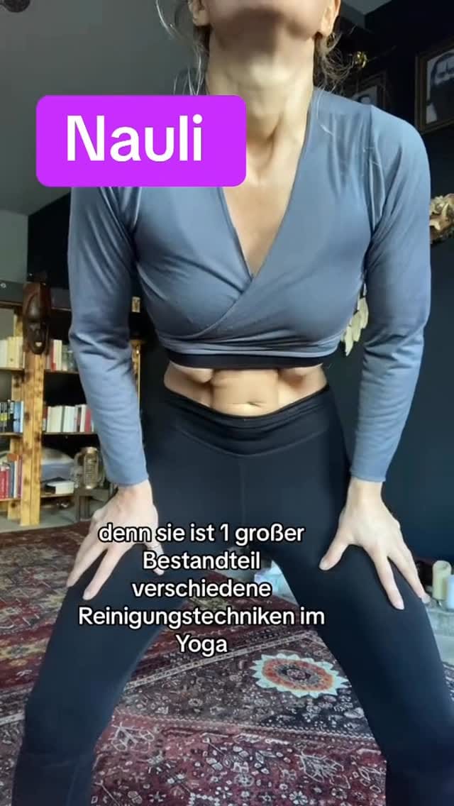 Post 10 by Julia Kohl | Yoga Teacher on Instagram (video)