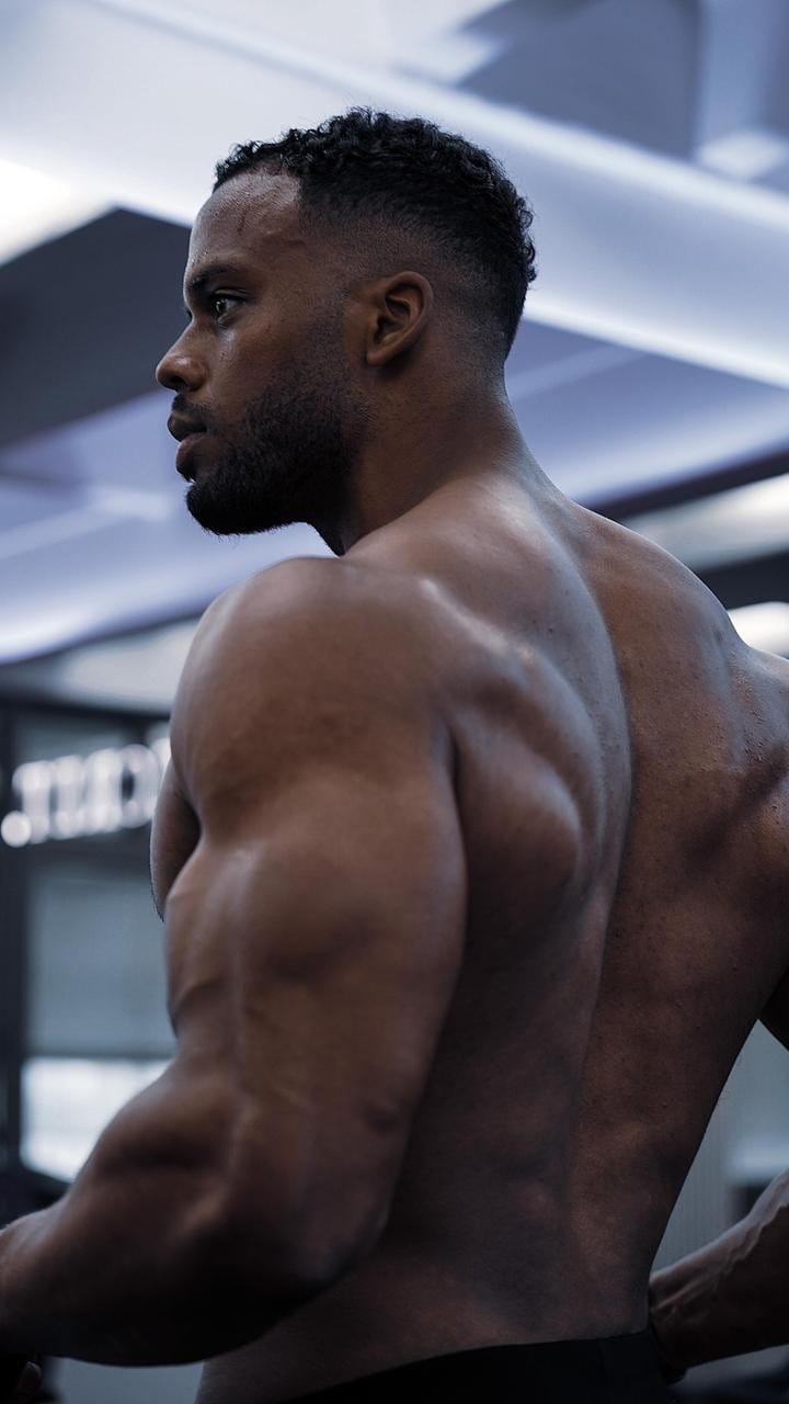 Post 10 by Nigerian Giant Jr. 🇳🇬 on Instagram (video)