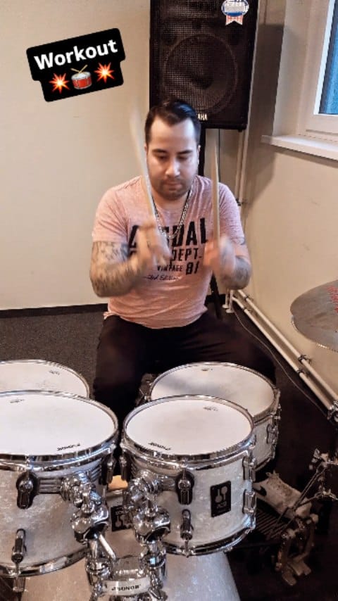 Post 1 by Felix Kerkhoff on Instagram (video)
