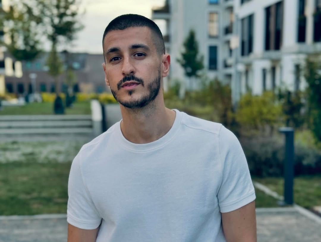 Post 9 by Vlasios Dipidis on Instagram (carousel)