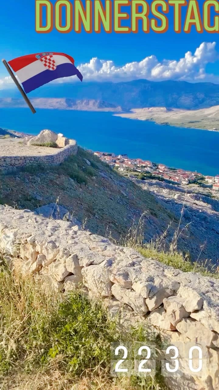Post 9 by Ivana on Instagram (video)