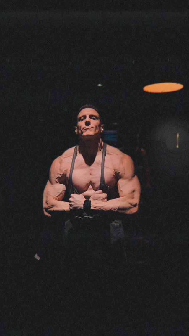 Post 1 by |Fitness|Fashion|Dad| on Instagram (video)