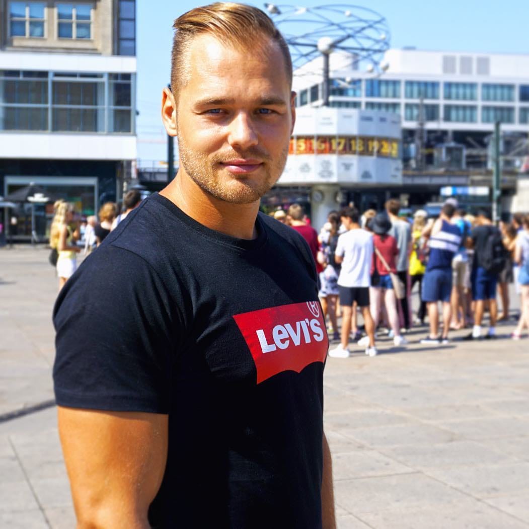 Post 4 by 🏆🎥BIG BROTHER ACTOR / FINALIST on Instagram (image)