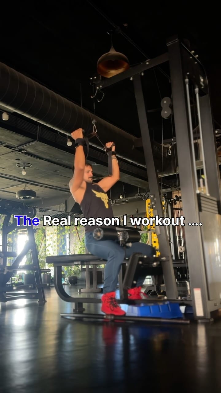 Post 1 by Nakkhul Jaidev Betarrbet on Instagram (video)