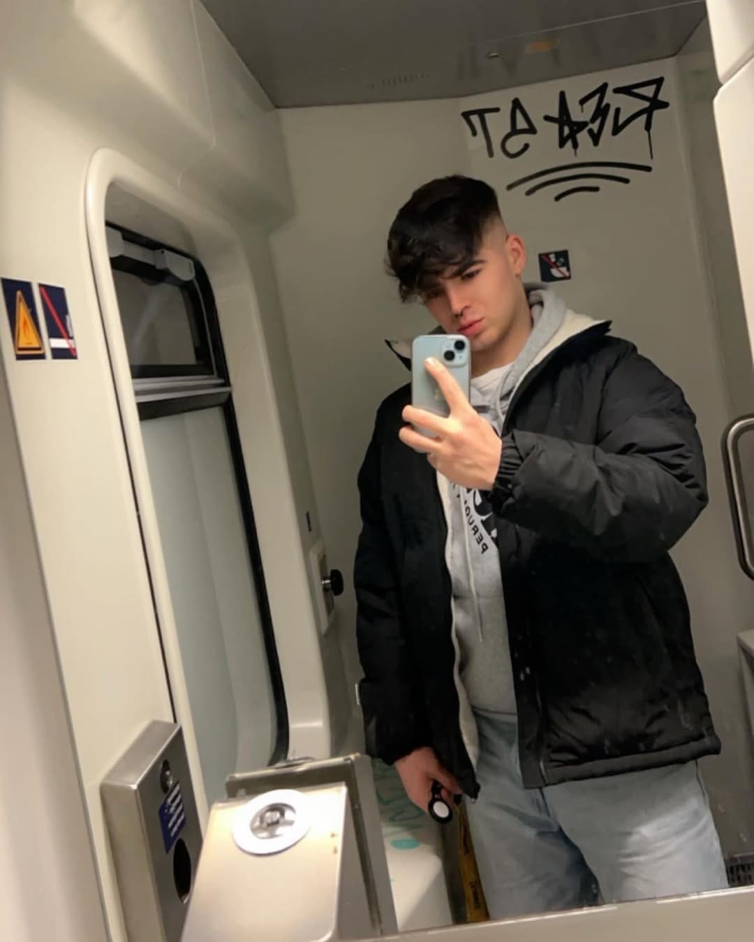 Post 9 by Jason on Instagram (image)