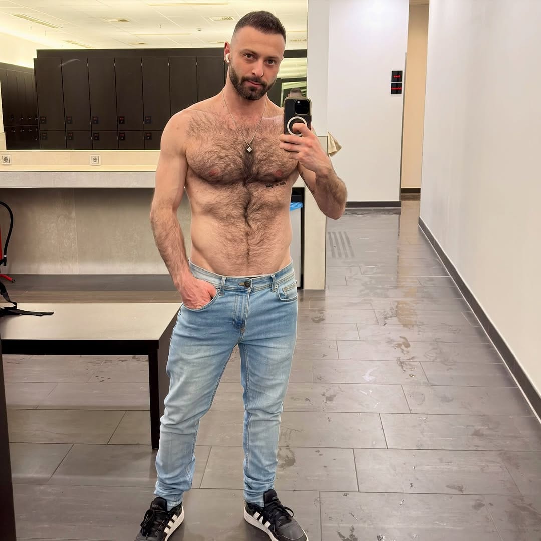 Post 1 by Gianni on Instagram (image)