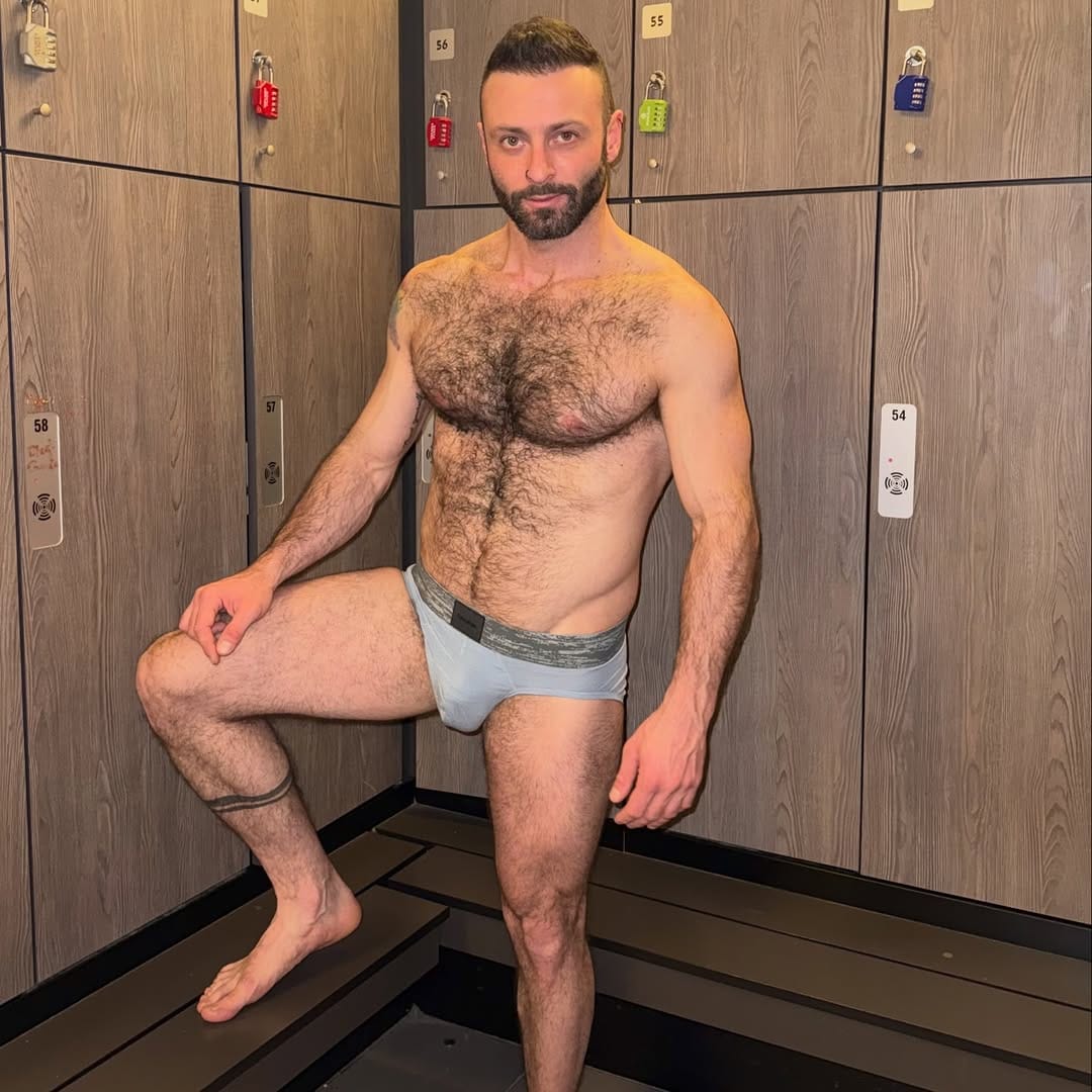 Post 4 by Gianni on Instagram (image)