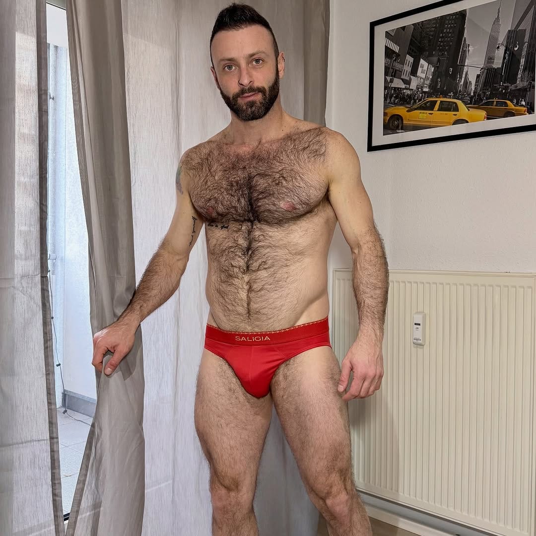 Post 9 by Gianni on Instagram (image)