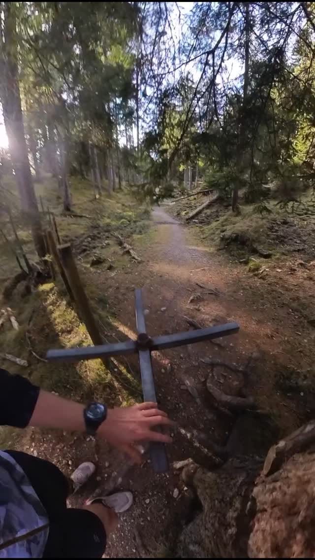 Post 3 by Alex Frost on Instagram (video)