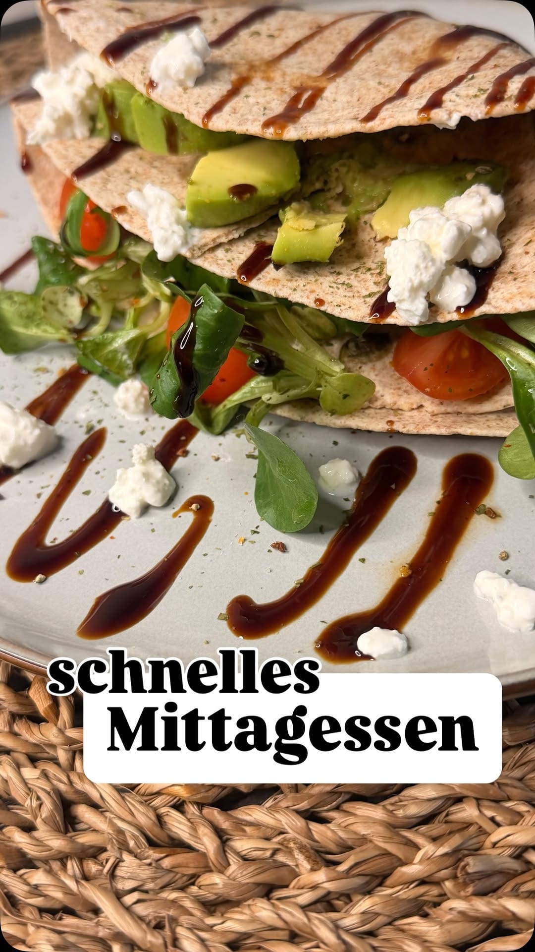Post 2 by Lionessfood | Fitness und Ernährung on Instagram (video)