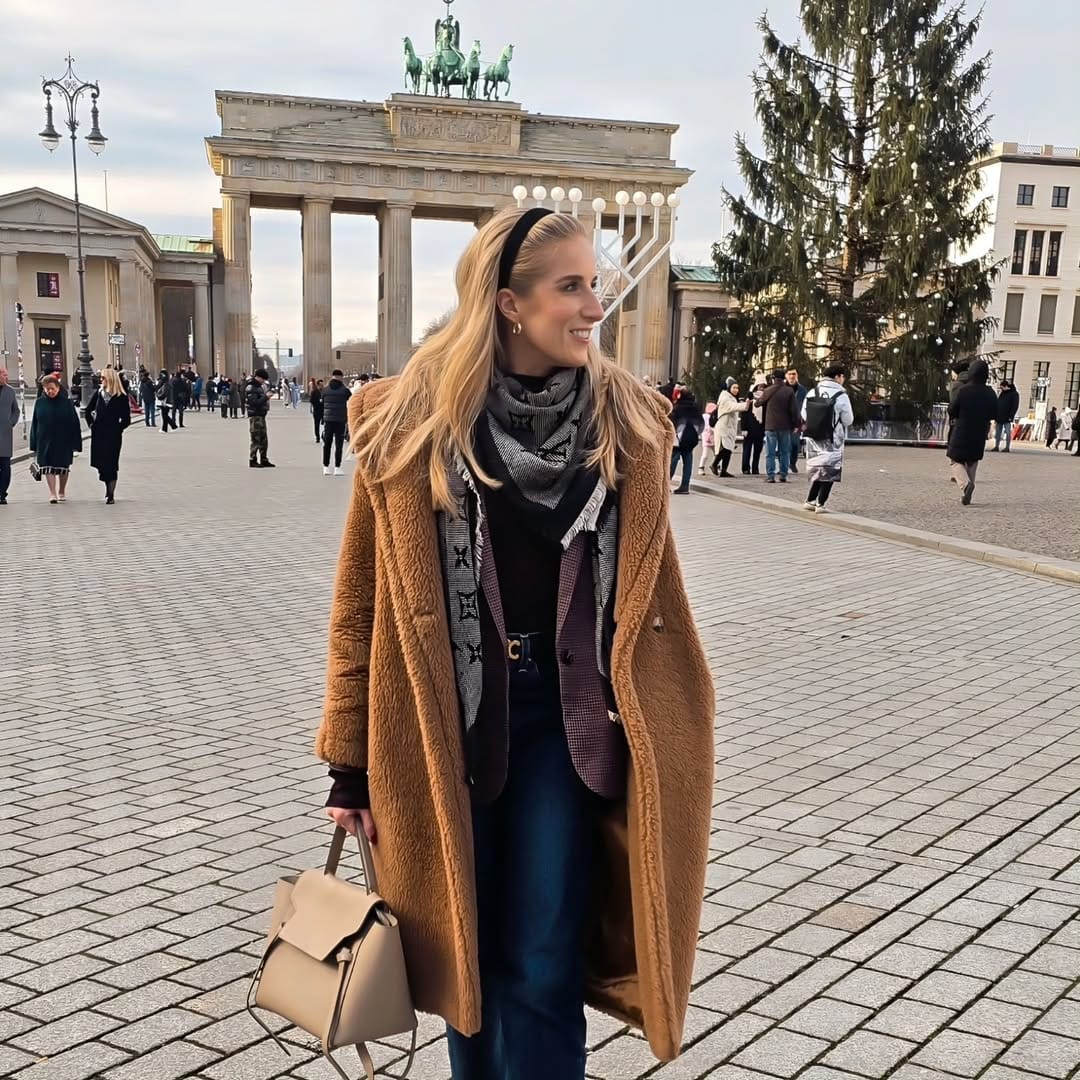 Post 9 by Nadine Ilchen on Instagram (carousel)