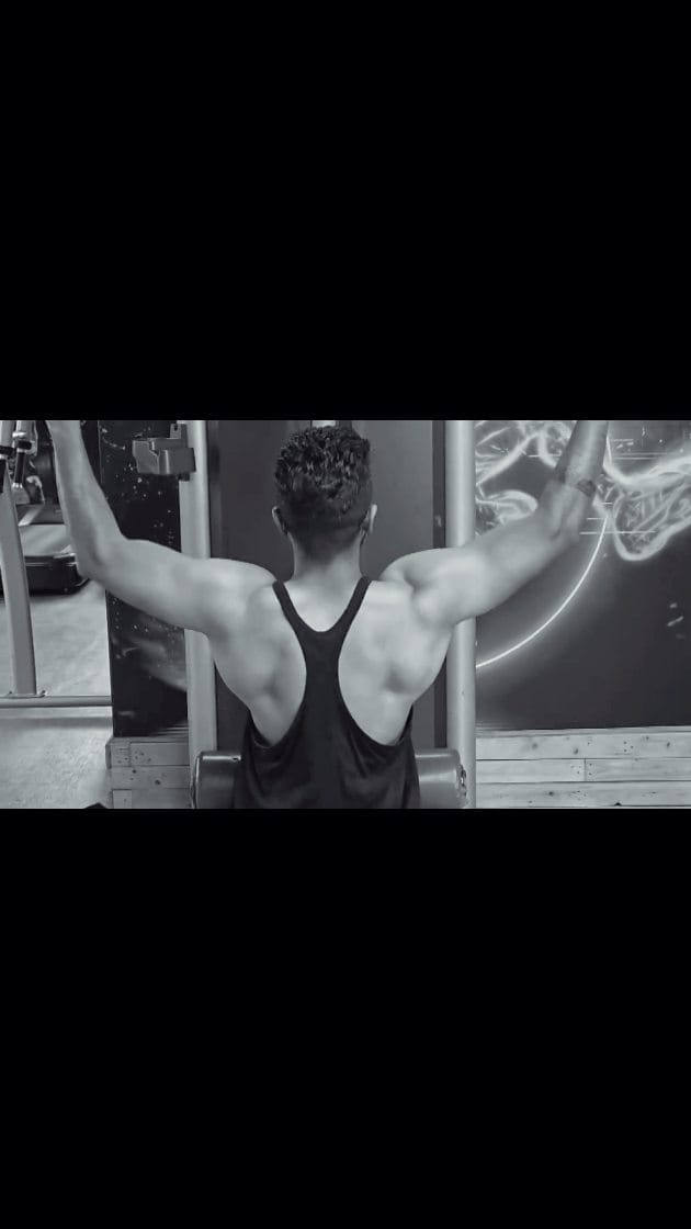 Post 3 by Rishabh Bhardwaj on Instagram (video)