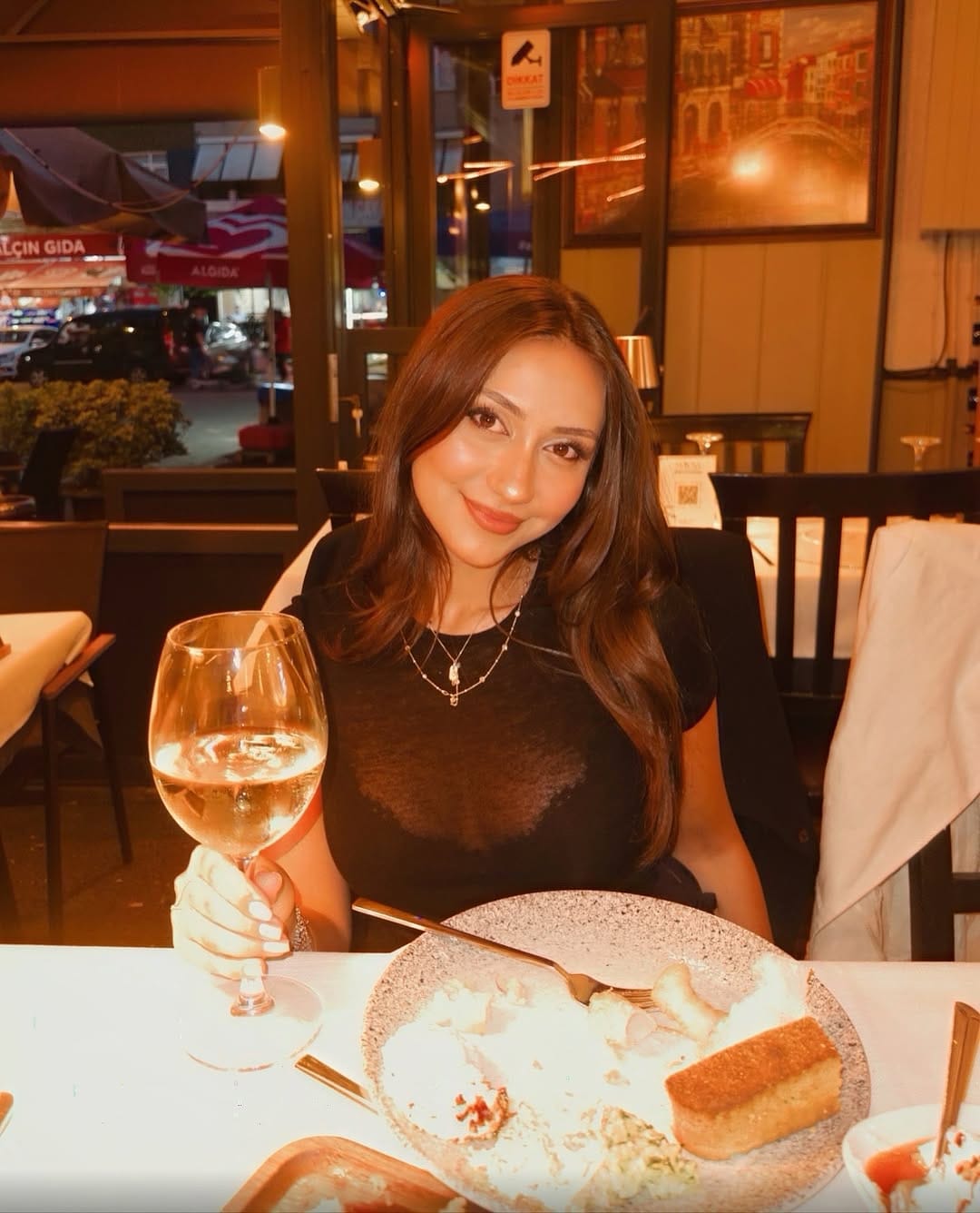 Post 6 by Defne Dolunay Gürbüz on Instagram (image)