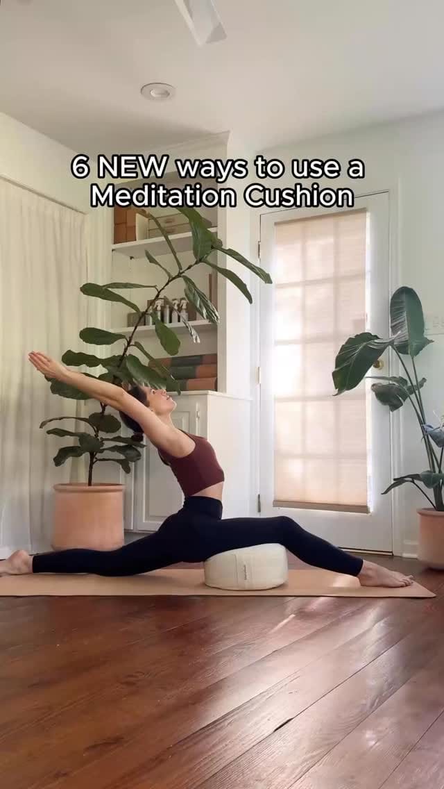 Post 3 by Ananday on Instagram (video)