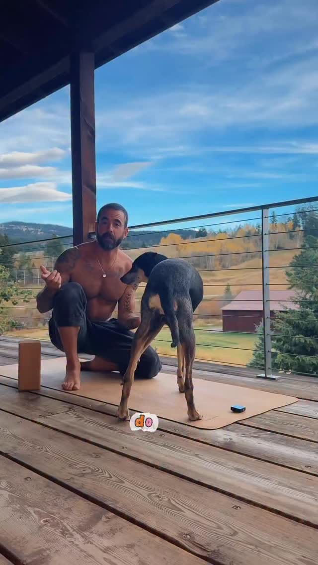 Post 5 by Ananday on Instagram (video)