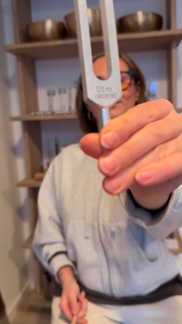 Post 8 by Jana Dielen | Soundhealing on Instagram (video)