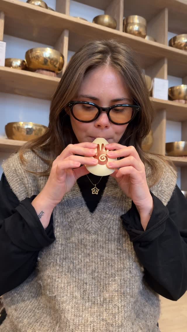 Post 5 by Jana Dielen | Soundhealing on Instagram (video)