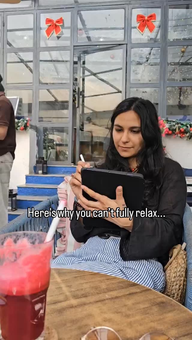 Post 6 by 𝐒ɦα𝗄𝗍𝗂 | 𝐘𝐨𝐠𝐚 𝐭𝐞𝐚𝐜𝐡𝐞𝐫 | Neurobiologist | Author on Instagram (video)