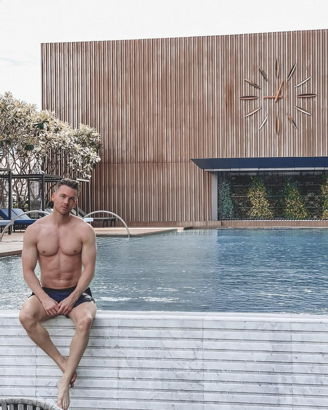 Post 5 by Pablo Pigl © on Instagram (image)