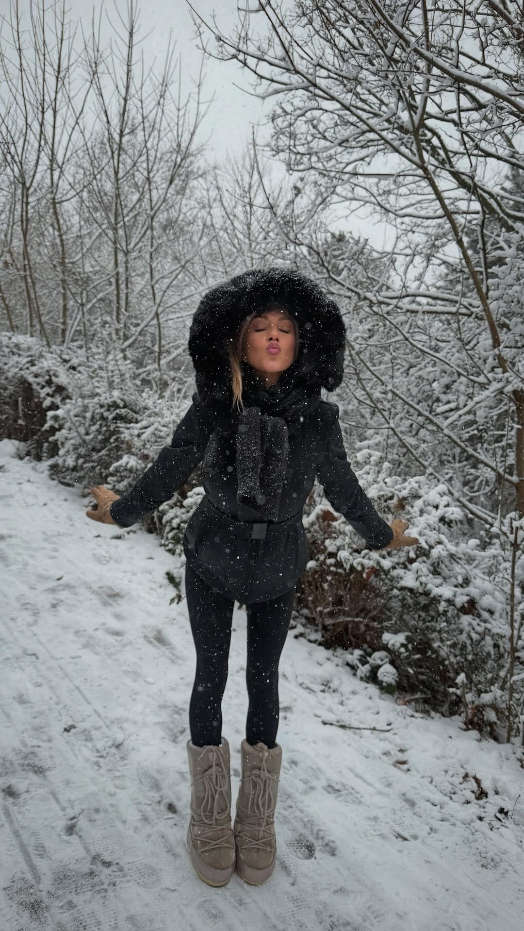 Post 2 by Katharina Markgraf on Instagram (video)