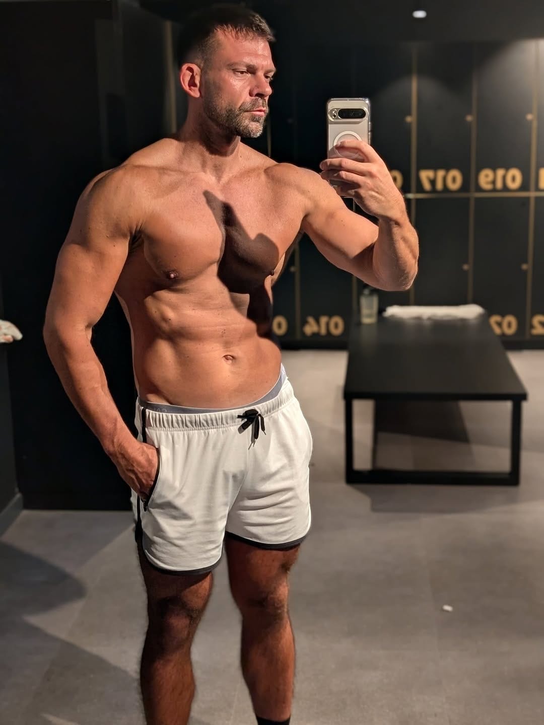 Post 9 by Dimitrije | Fitness & Lifestyle on Instagram (carousel)