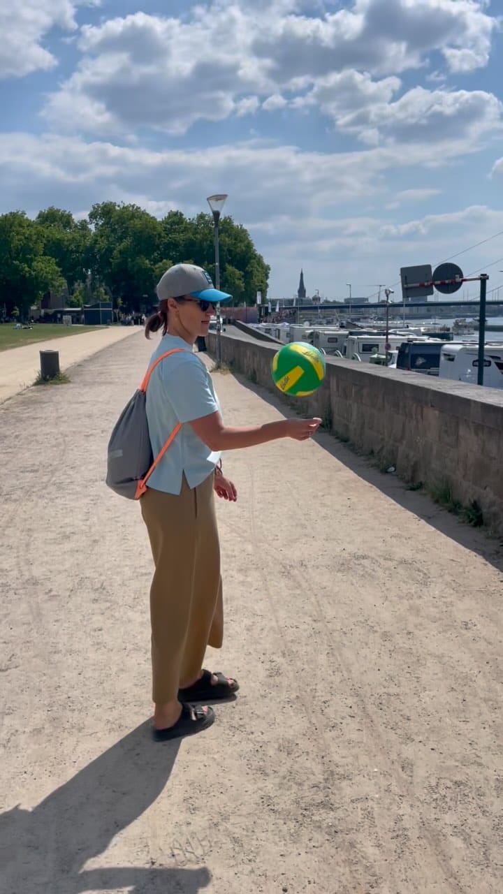 Post 6 by Isabel Schneider on Instagram (video)