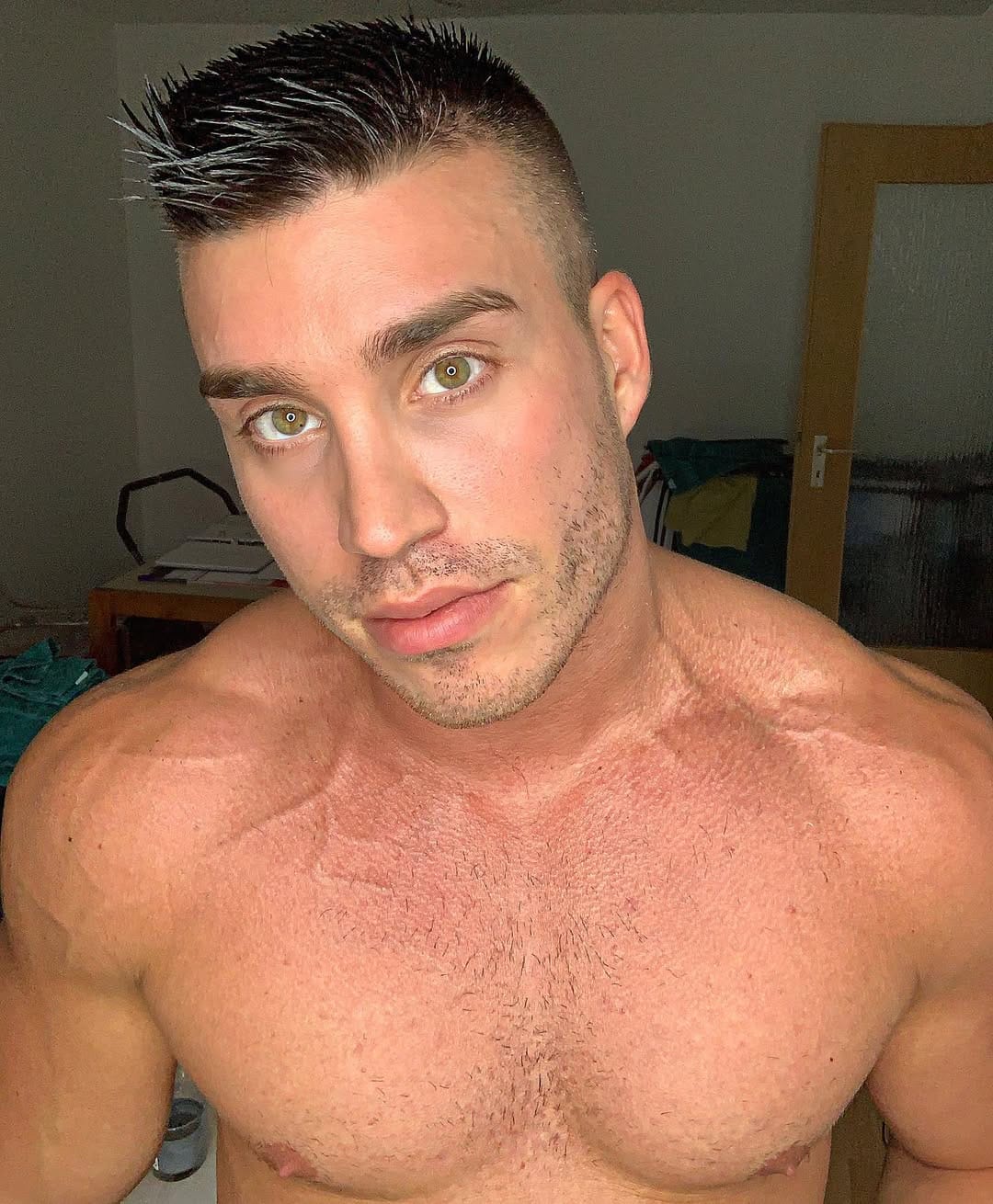 Post 10 by Damian Athletic on Instagram (image)
