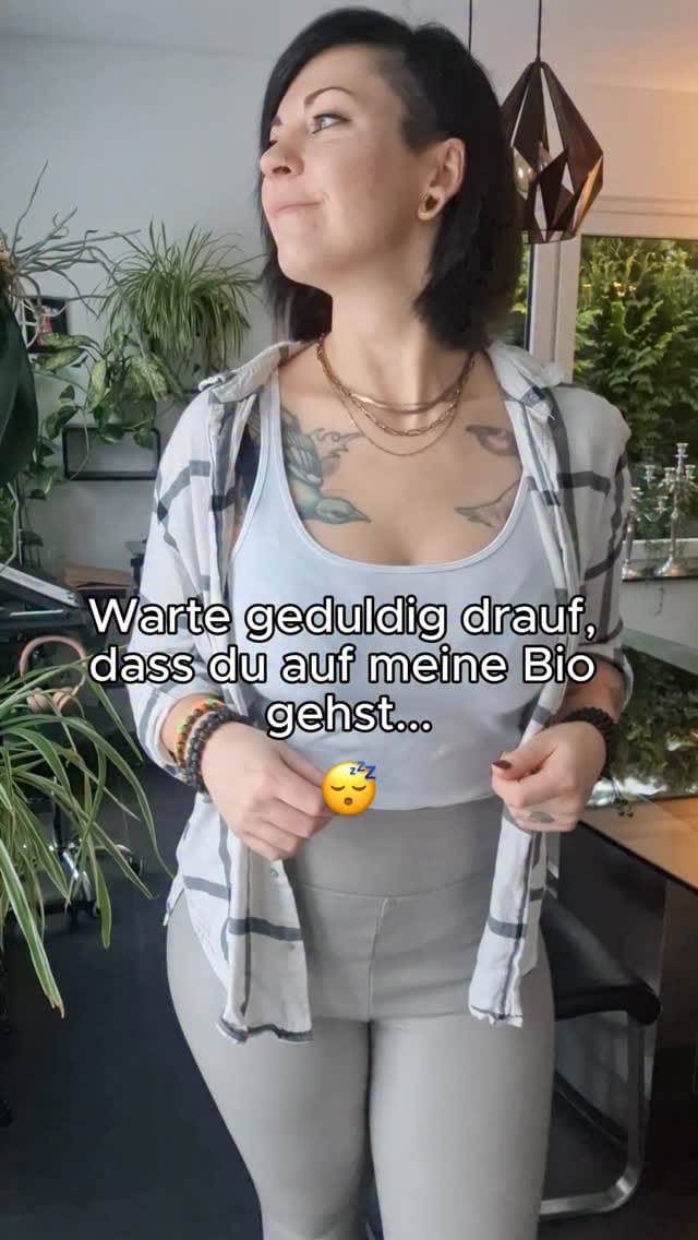 Post 3 by Helen on Instagram (video)