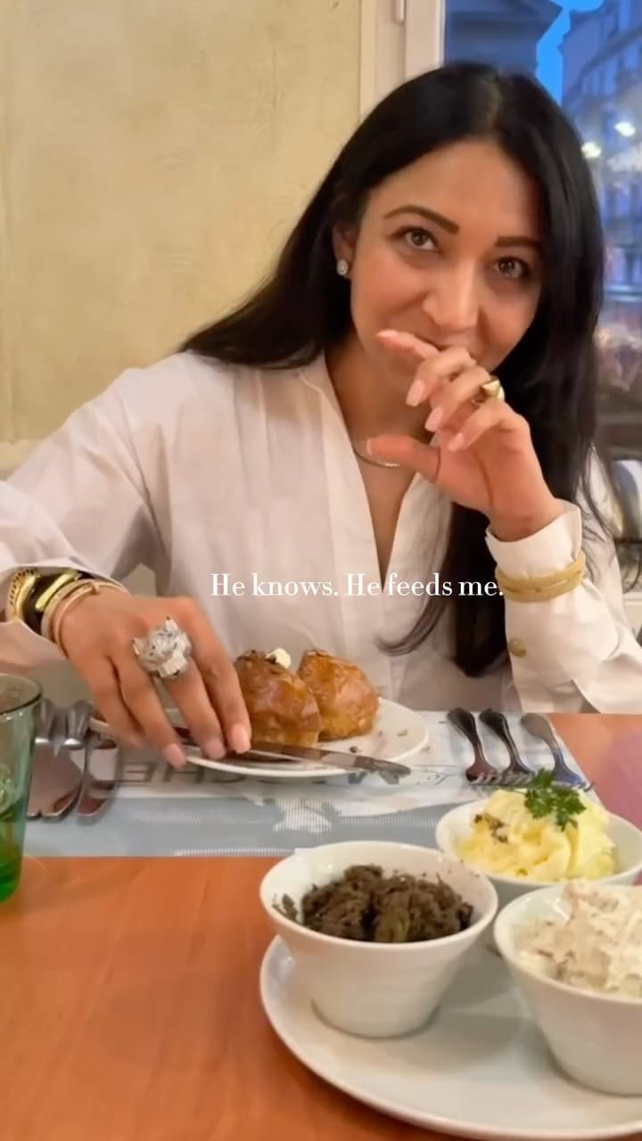Post 5 by Shivangi Agrawal on Instagram (video)