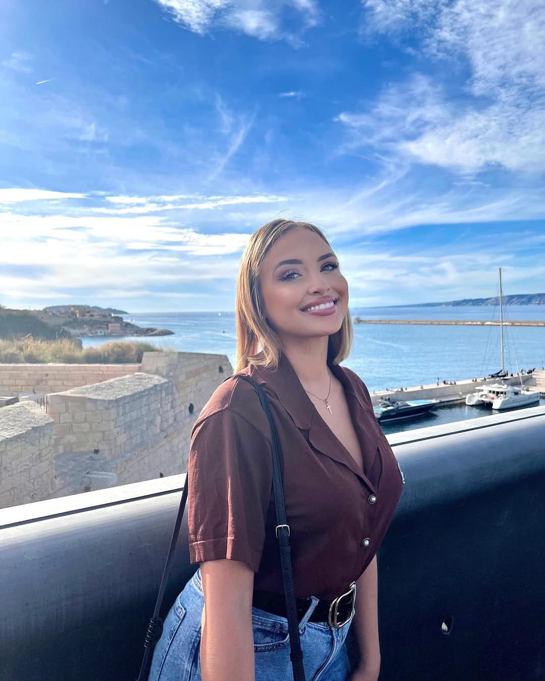 Post 9 by W 🦋 on Instagram (carousel)