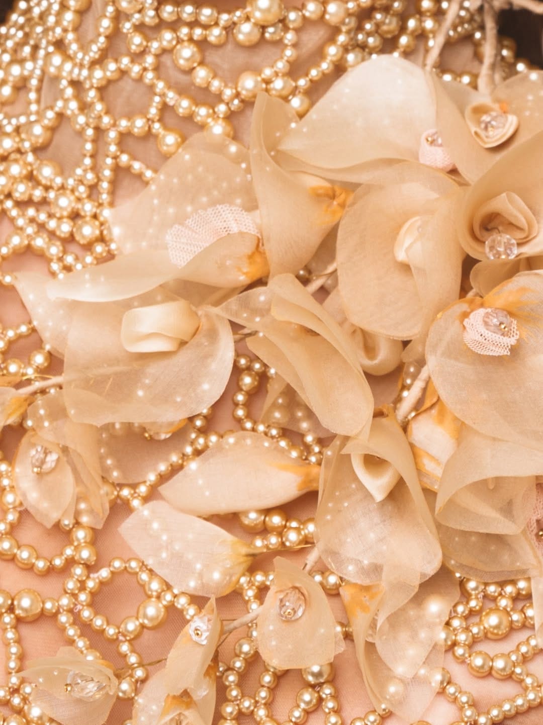 Post 9 by La Metamorphose Paris | HAUTE COUTURE AND RTW DESIGNER on Instagram (carousel)