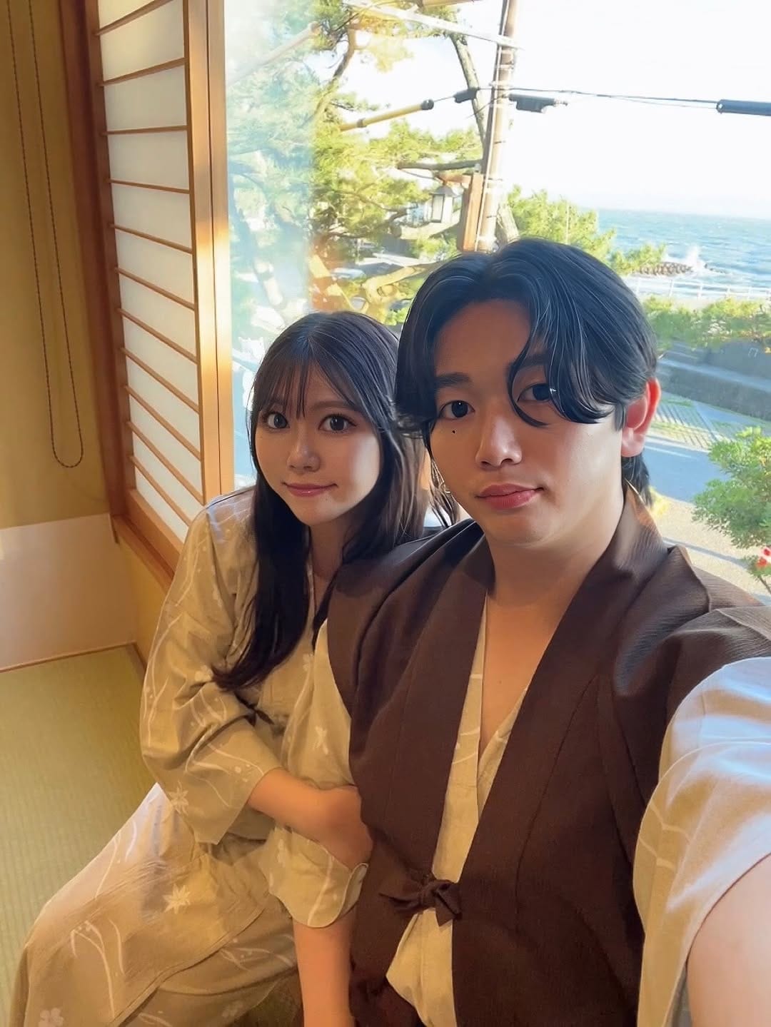 Post 4 by 미소년군/微男子くん on Instagram (carousel)