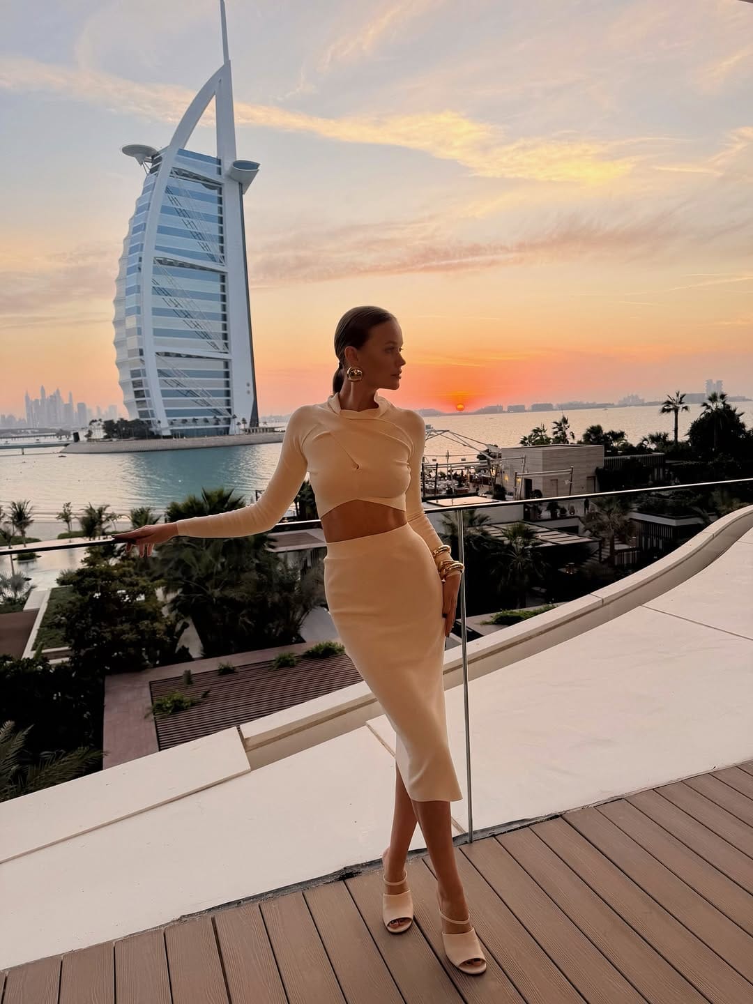 Post 3 by Alessiya Merzlova on Instagram (carousel)