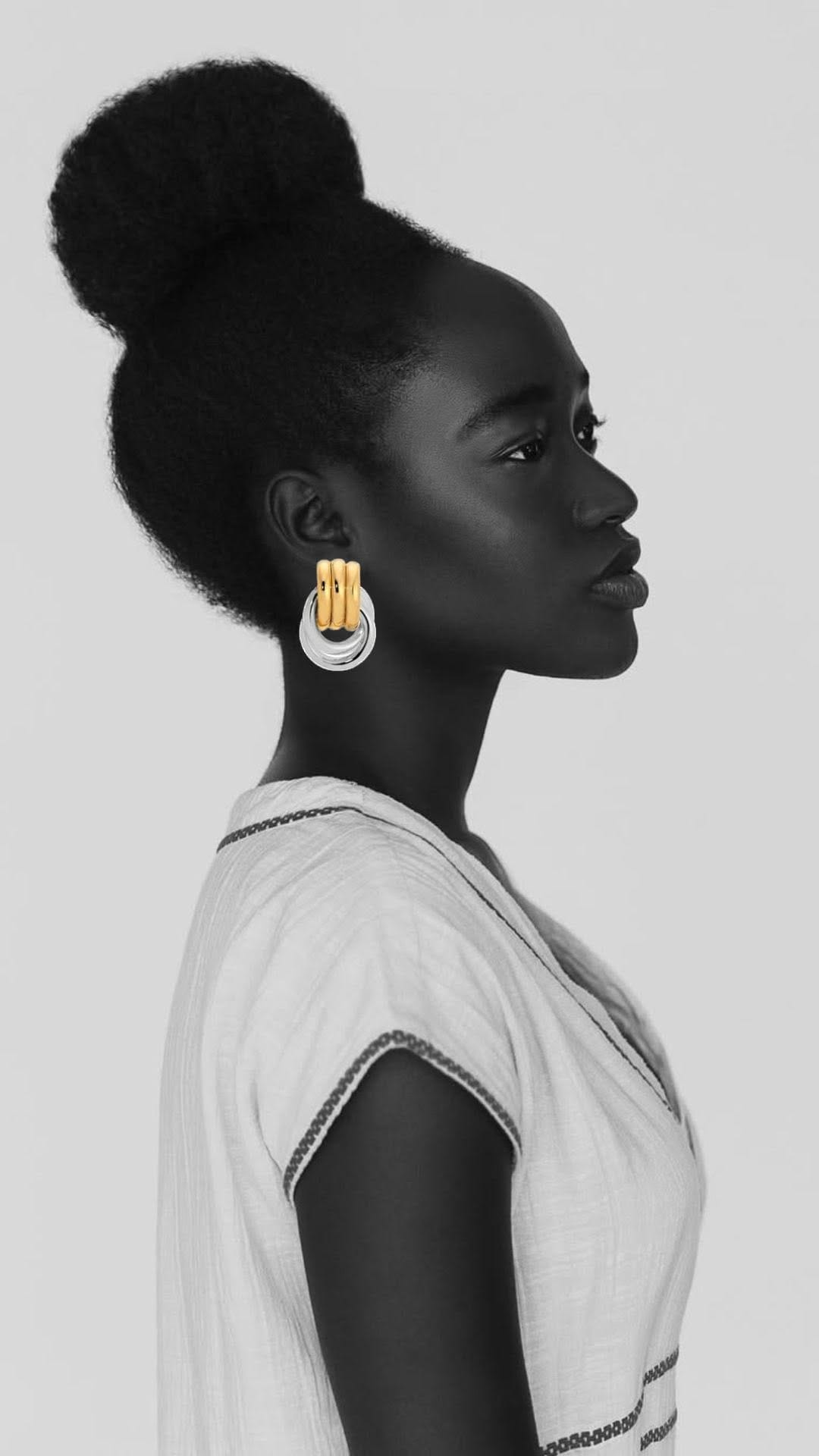 Post 5 by Lauris Hounkpevi | Paris & Worldwide on Instagram (video)
