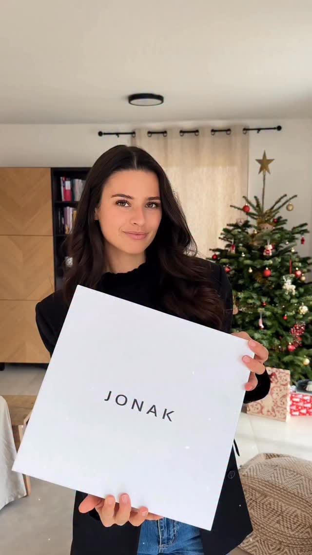Post 5 by Lola Brengues 🦋 on Instagram (video)