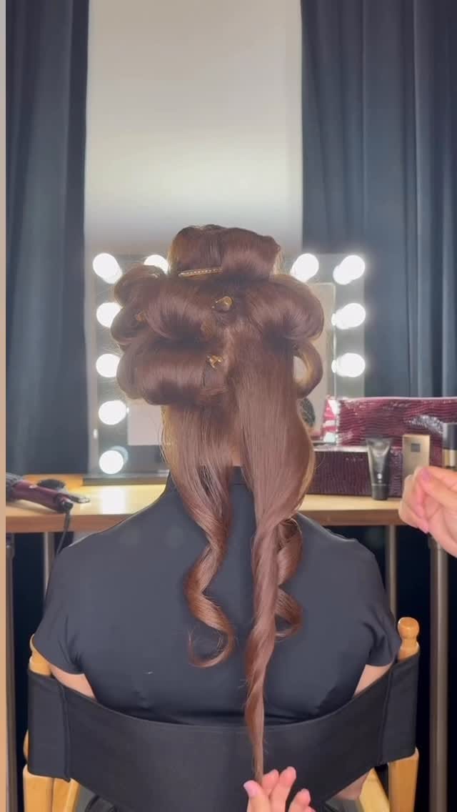 Post 8 by Carmen Lee Solomons on Instagram (video)