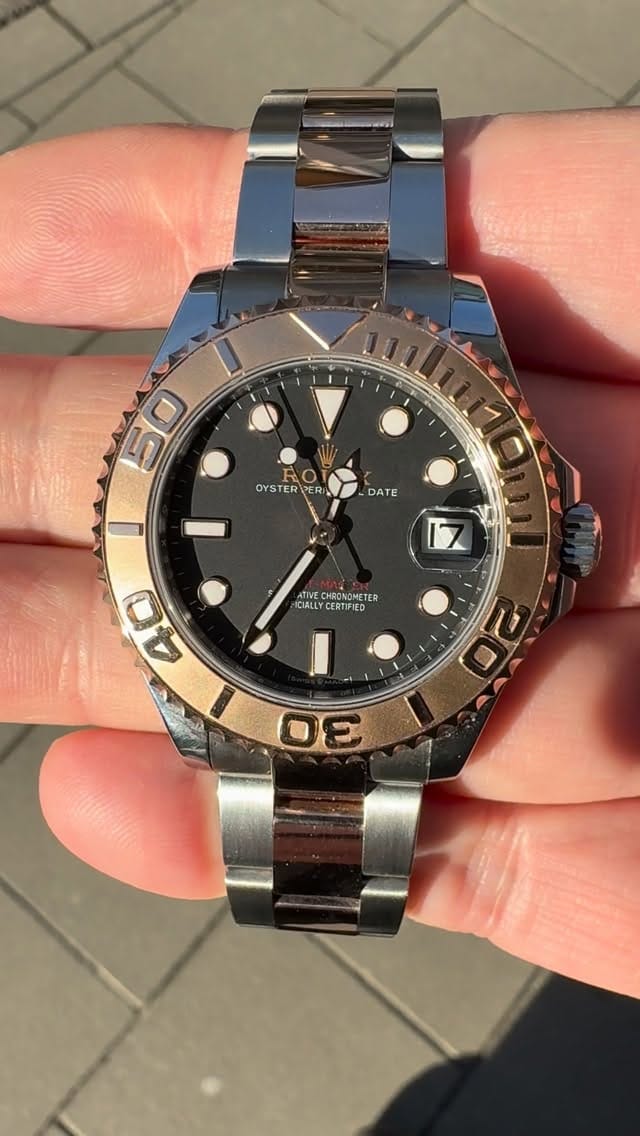 Post 6 by Le Collection’ Heure on Instagram (video)