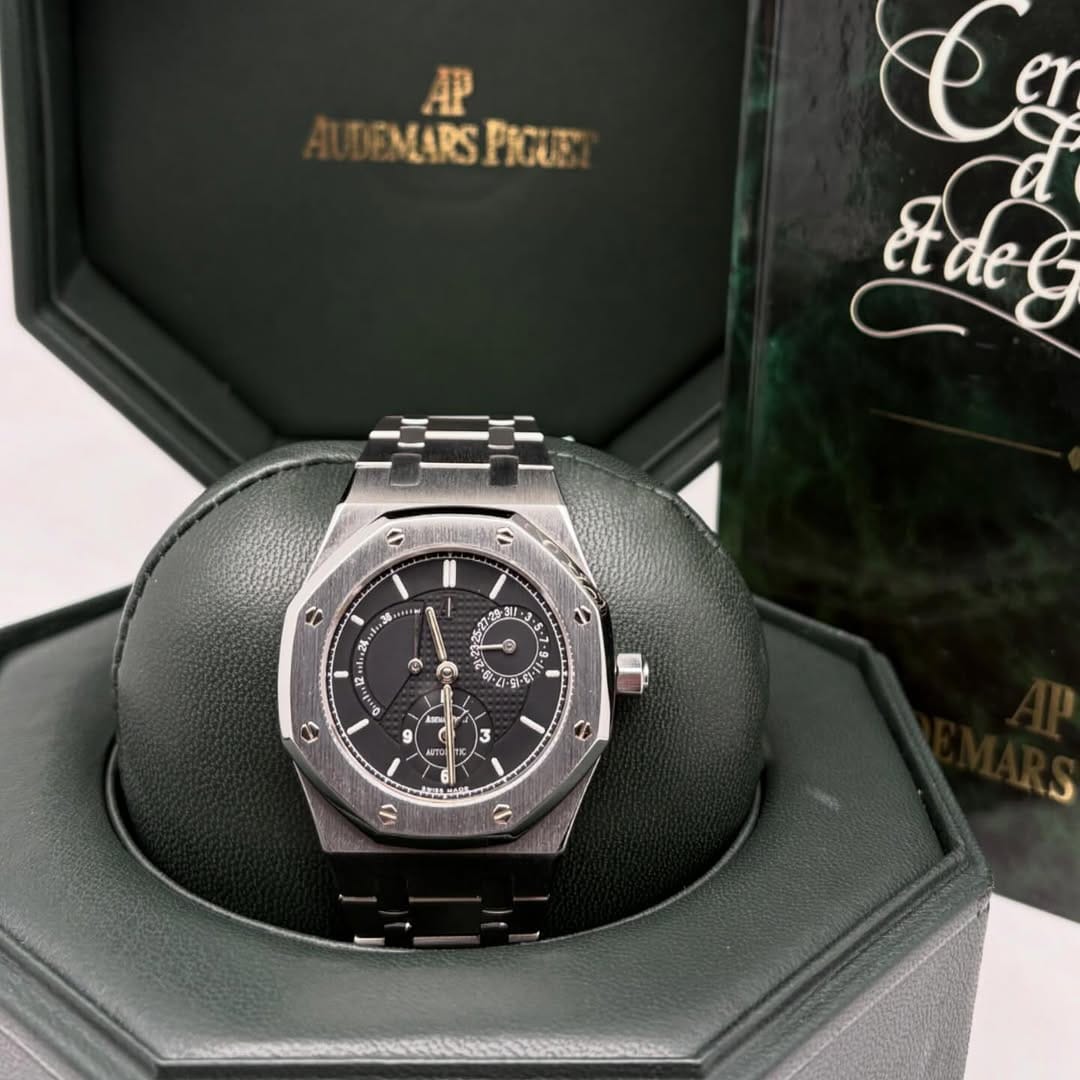 Post 1 by Le Collection’ Heure on Instagram (image)