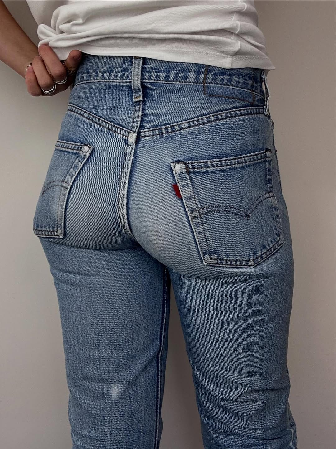 Post 6 by Denim Vintage Trésors - Levis Vintage seller on Instagram (carousel)