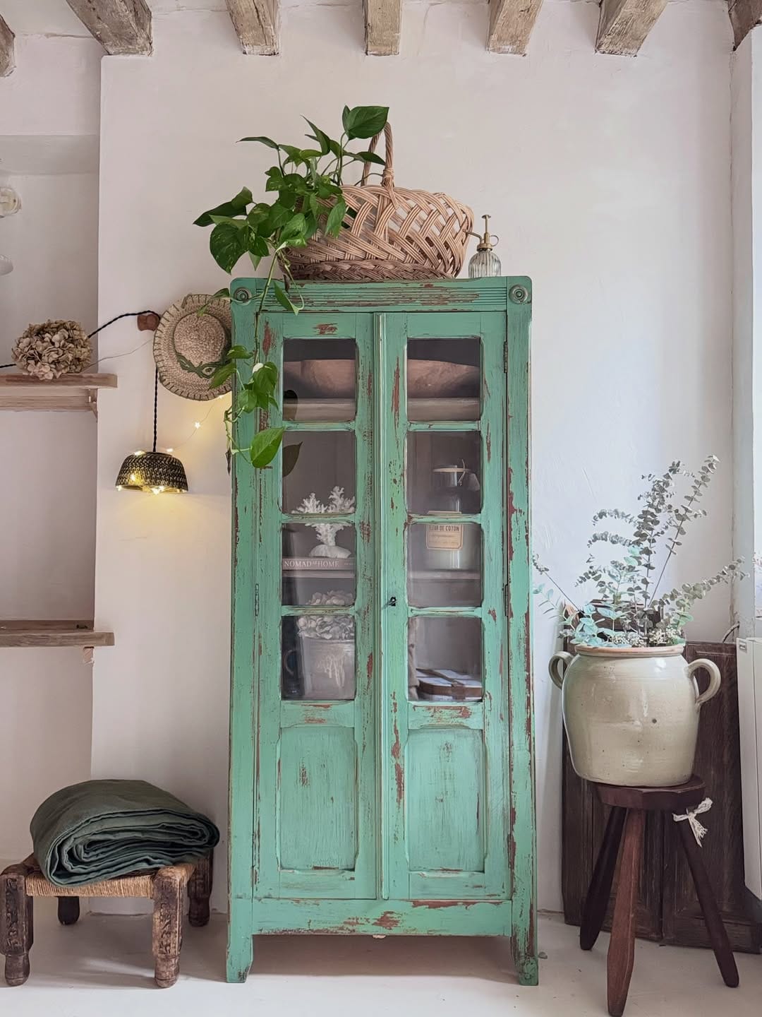 Post 8 by Mille et une pépite - Chloé - Brocante en ligne on Instagram (carousel)