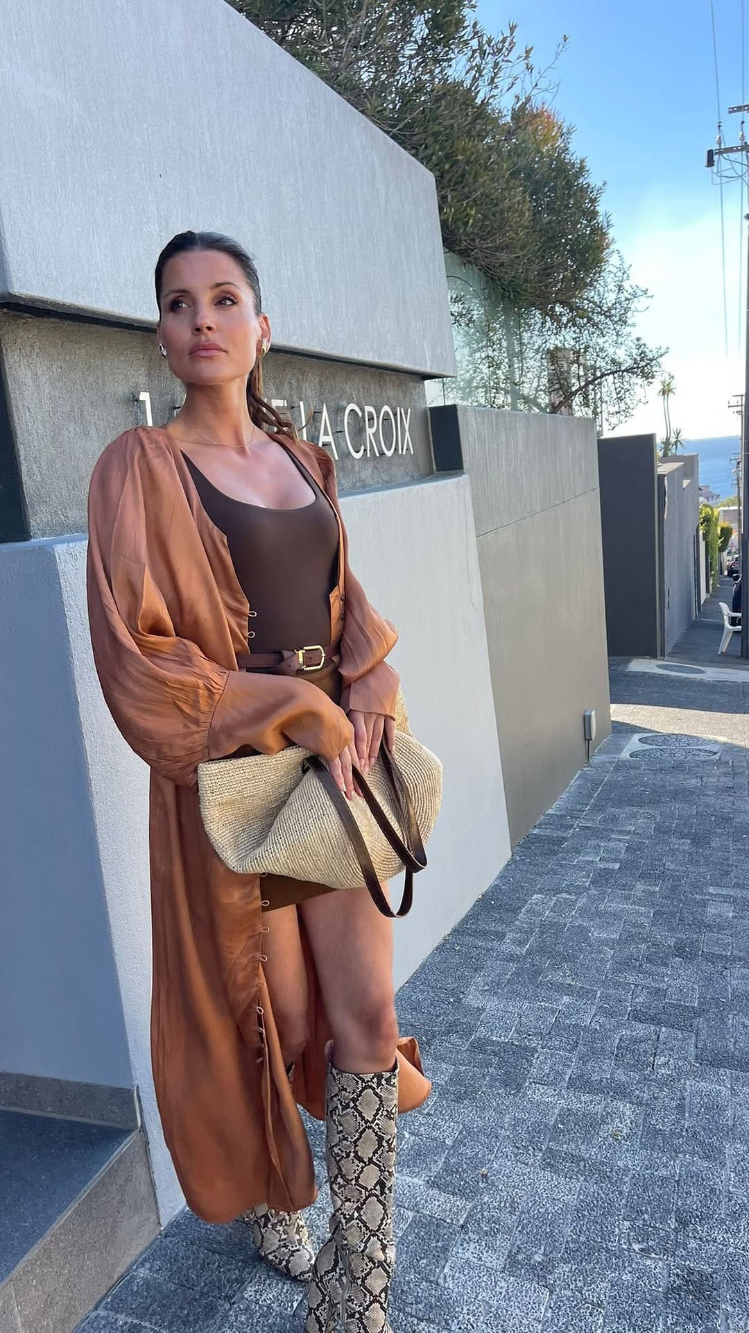 Post 2 by sᴏʀᴀʏᴀ ᴄʀᴜᴢ on Instagram (video)