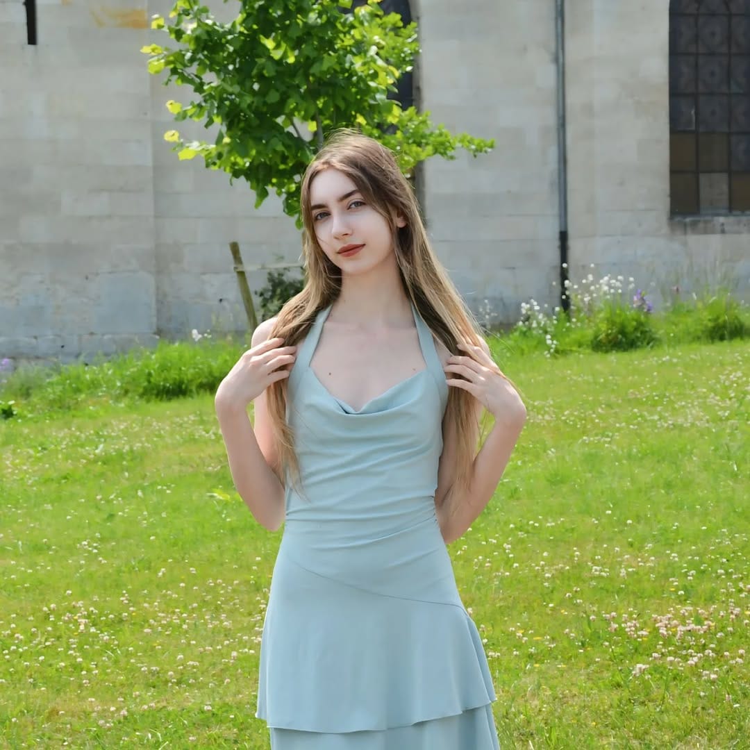 Post 4 by Léane ♡ on Instagram (carousel)