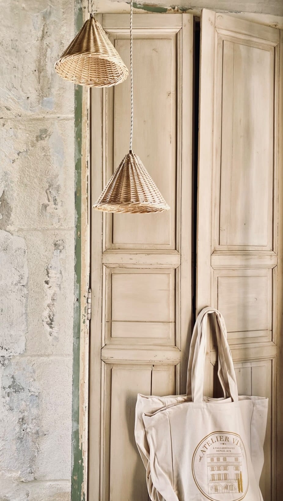 Post 8 by Vide Déco on Instagram (video)