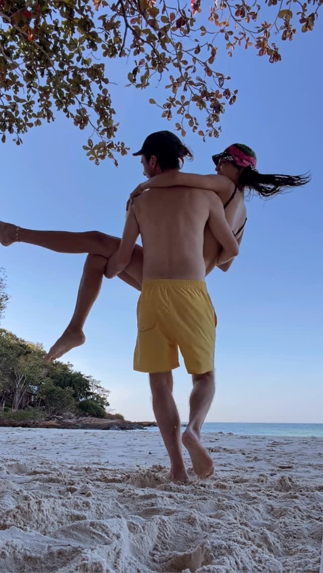 Post 4 by Bruna Colpa on Instagram (video)