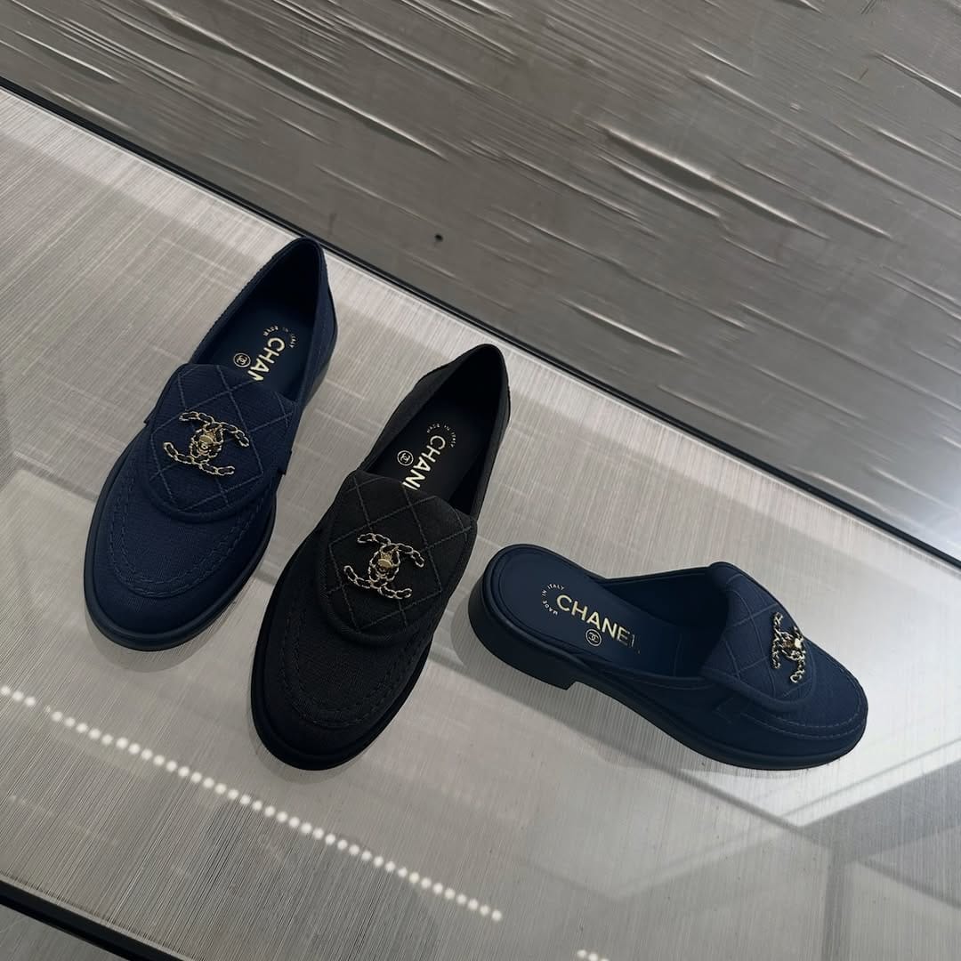 Post 3 by Devolo Shoppers on Instagram (carousel)