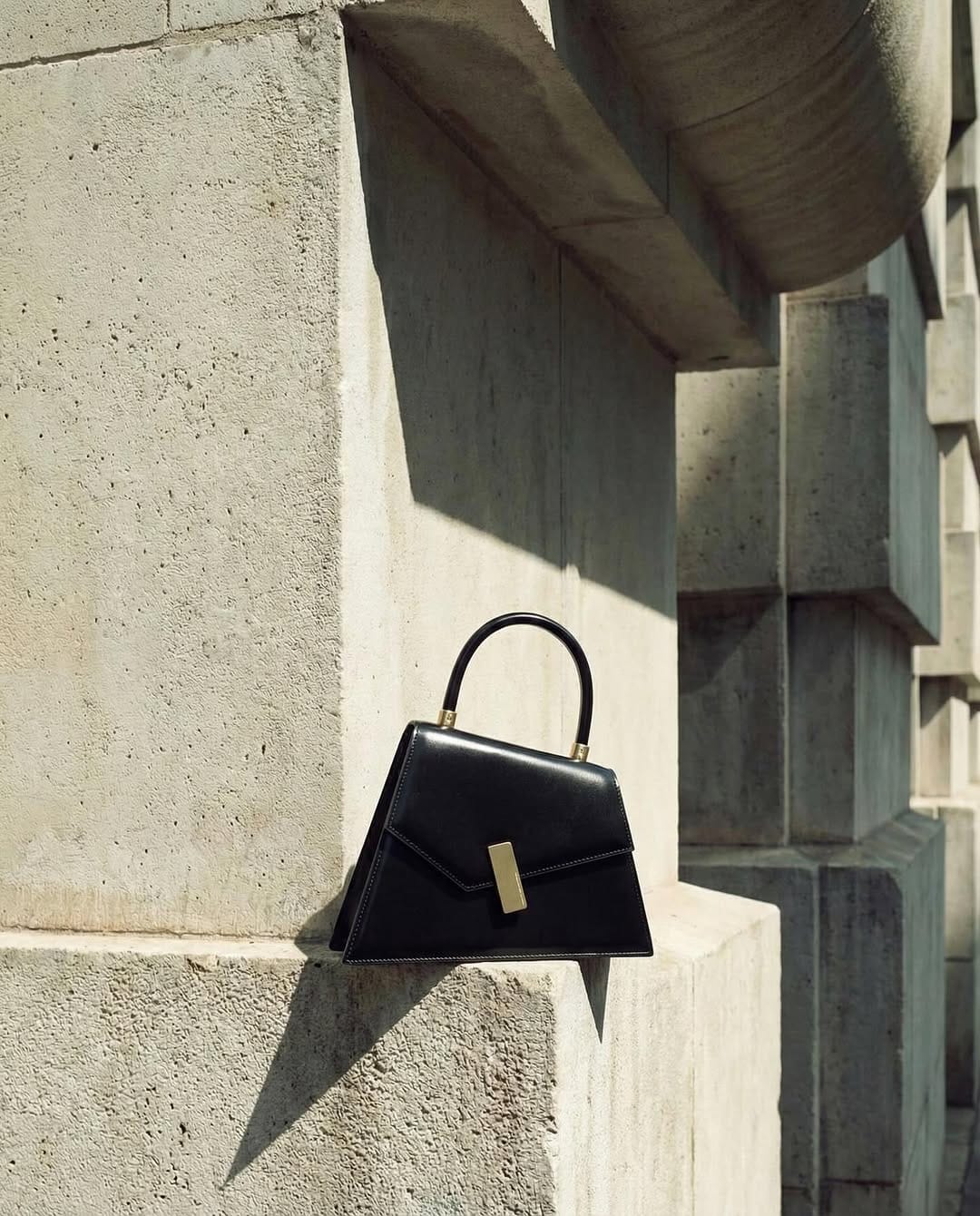 Post 1 by TAMMY & BENJAMIN on Instagram (image)